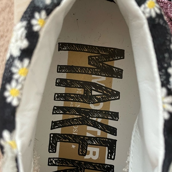 Golden Goose Mid Star Classic With Daisies New In Box Size 38 - Picture 6 of 12